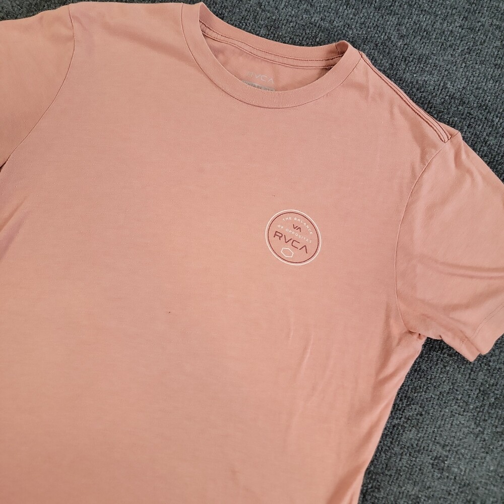 Mens RVCA T-shirt Size Medium Salmon Colored